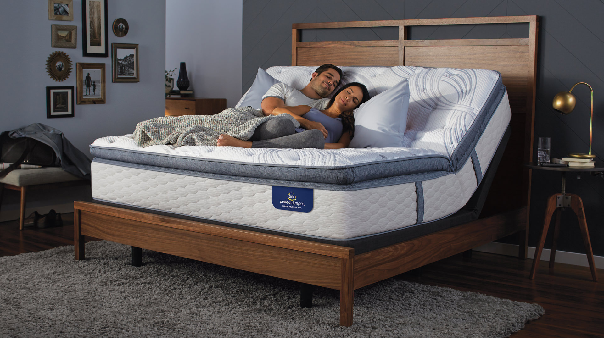 The Best Adjustable Beds and Buying Guide